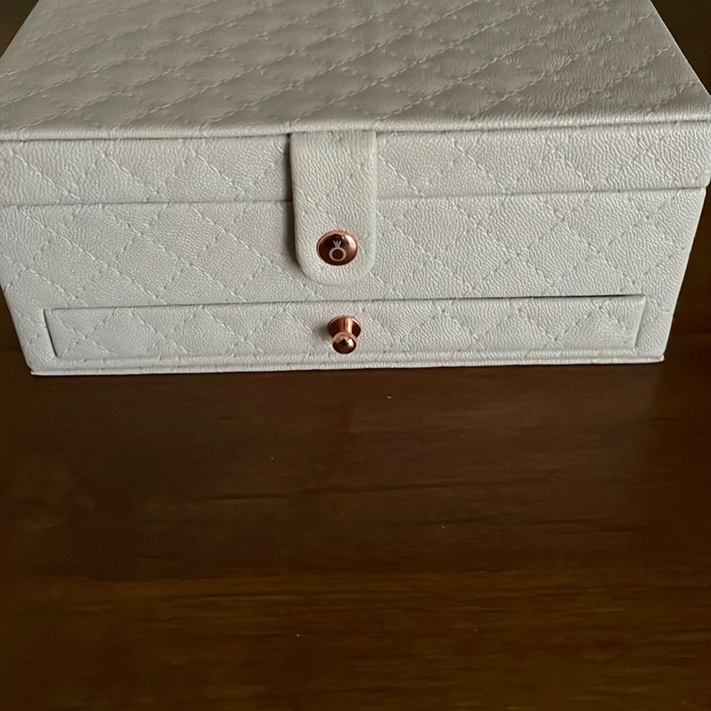 Pandora Jewelry Box